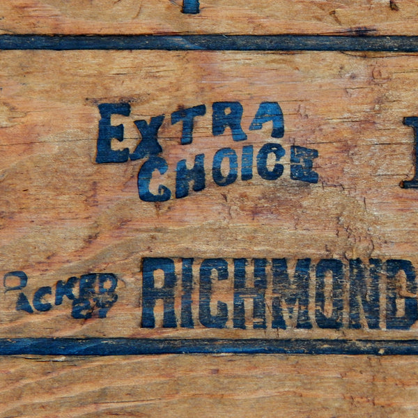 Antique Richmond Chase Wooded Pear Fruit Crate End San Jose CA. Available at www.vintporium.com
